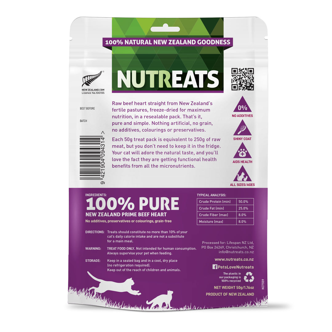 Nutreats New Zealand prime beef heart cat treats for cats - rich in iron and B vitamins supporting healthy natural tissue repai. 100% natural - pure meat treat. Freeze-dried for maximum nutritional value.